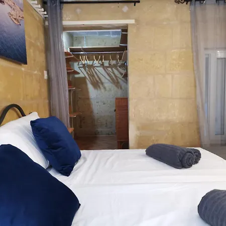 Daire Cozy Loft In The Heart Of *